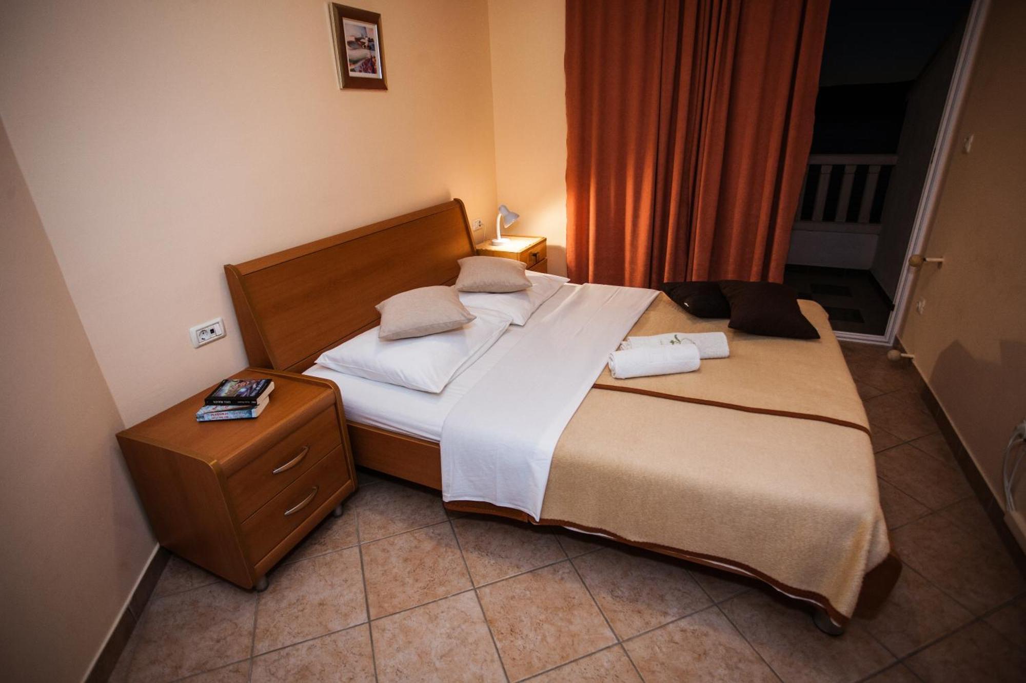 Apartments Agava-Mirjana Omiš Habitación foto