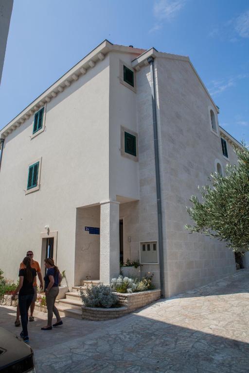 Apartments Agava-Mirjana Omiš Exterior foto